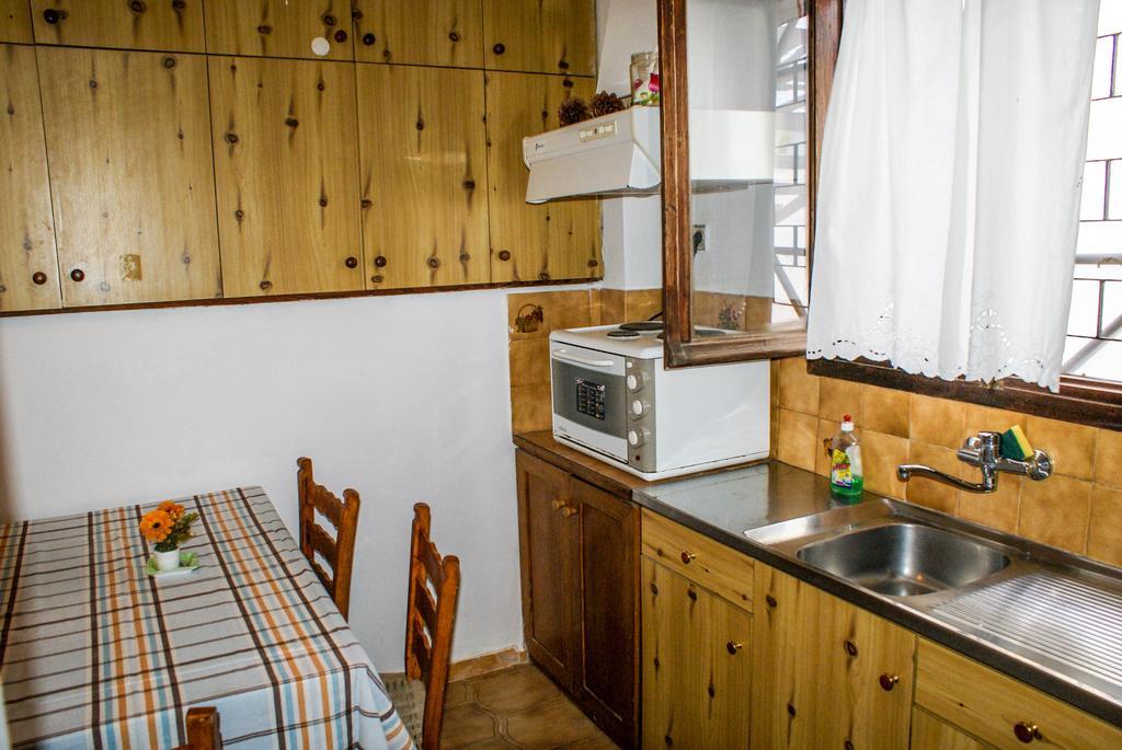 Amorani Studios Batsi Exteriér fotografie